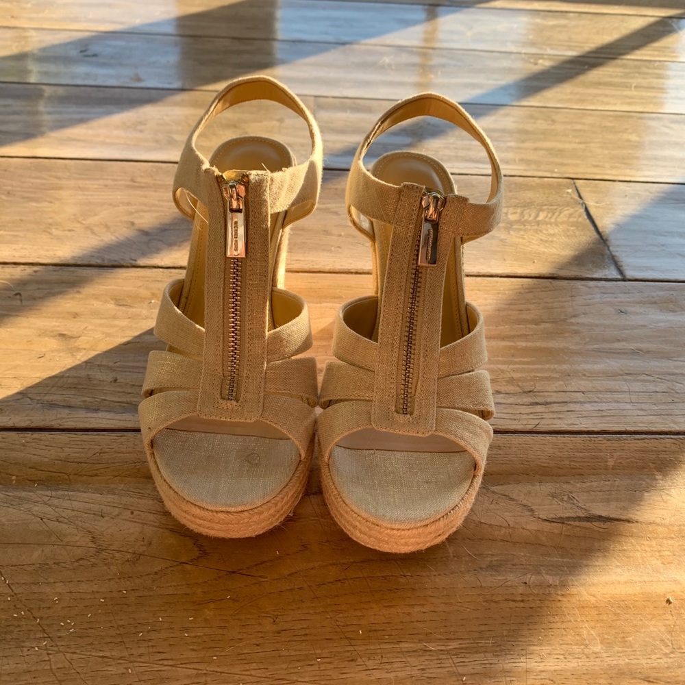 Michael Kors sand wedge heel